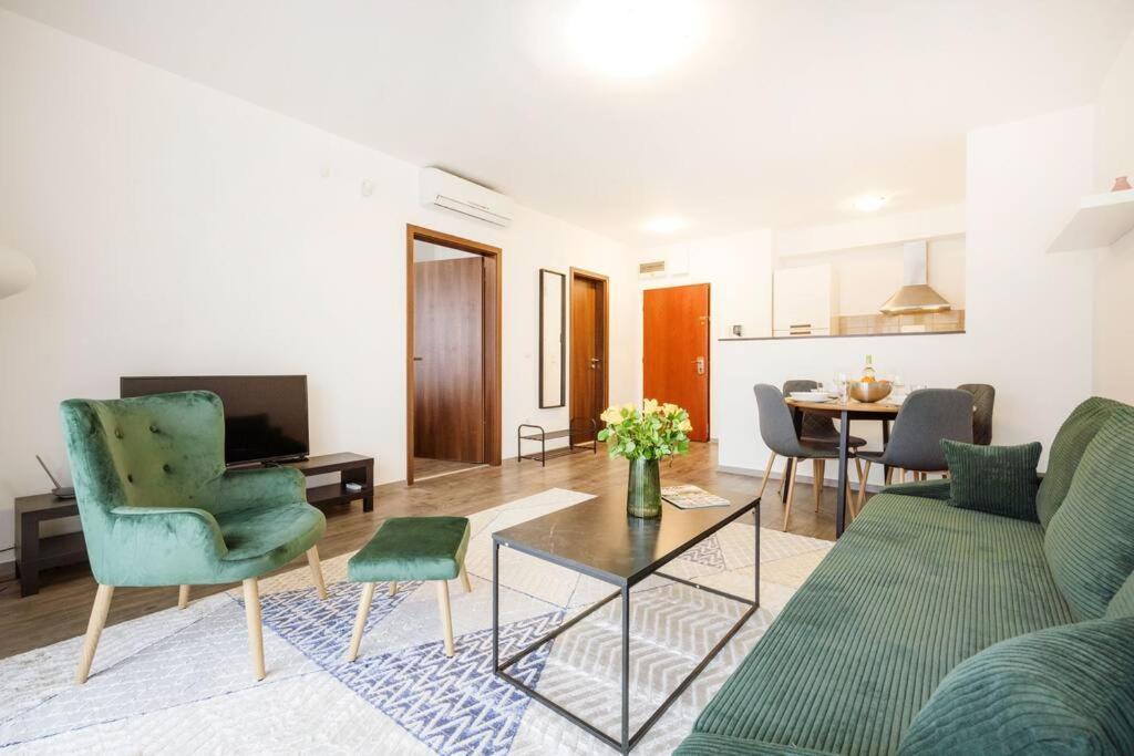Stylish Suite With Balcony In Central 부다페스트 외부 사진
